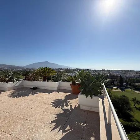 Apartmán Atico Con Vistas Panoramicas Al Mar Golf Y Montana - Flamencos 26 Marbella